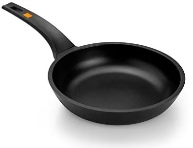 BRA Efficient Sartén 22 cm, aluminio fundido con antiadherente, apta para todo tipo de cocinas incluida inducción, libre de PFOA