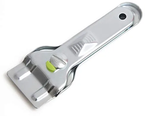 Fackelmann Rasqueta de Vitrocerámica, Idónea para Limpieza de Vitrocerámica, Cristal y Azulejos, 14x4 cm, Zinc, Inserto Plástico en Color Verde, 1 ud, Incluye 5 Recambios