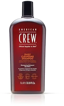American Crew – Daily Cleansing Shampoo, Champú Limpiador, Cabello Normal a Graso, Elimina Impurezas e Hidrata, Ingredientes Origen Natural, Fórmula Vegana, Sin Siliconas, para Hombres – 1 L