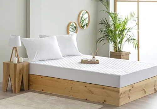 Todocama – Protector de colchón Acolchado antiácaros con Membrana Transpirable e Impermeable y Tratamiento Sanitario. (Cama 135 x 190/200 cm) Blanco