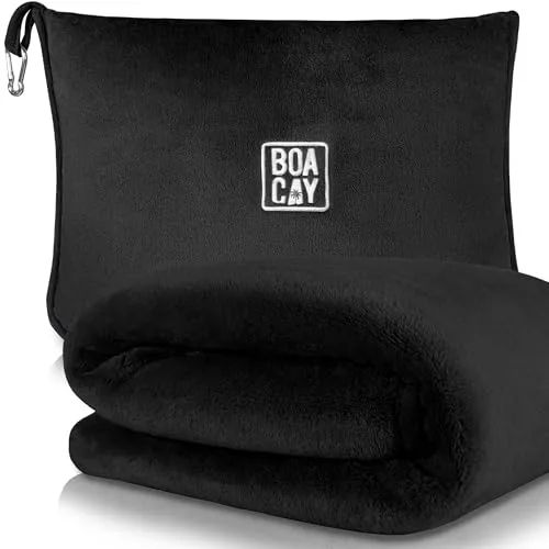 BOACAY Manta de Viaje Suave y Cálida para Avión y Automóvil - Vuelo Largo Esencial para Mujeres, Hombres, Niños - Almohada Compacta con Manga para Equipaje y Clip para Mochila