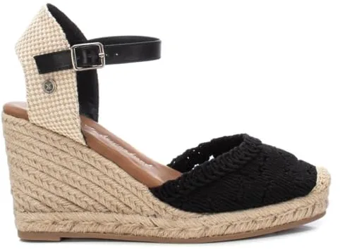 XTI - Sandalias con Cuña Mujer Negro - Calzado Cómodo y Versátil - Moda casual - Modelo 14233504 (Talla 38)