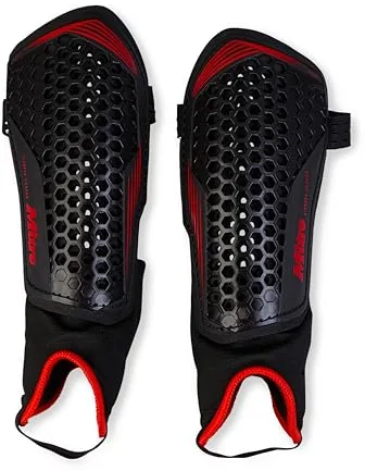 Mitre Aircell Espinilleras de fútbol con Tobillera, Transpirables, Ligeras, Talla S, Negro/Rojo